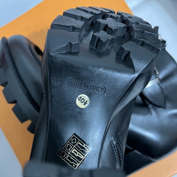 LAURA BALLARIVA  ITALY - Picture 11 of 12